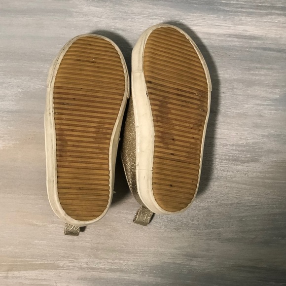 5/$25 Old Navy Metallic gold slip-on sneakers - Picture 5 of 5